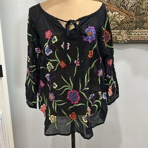 Floral Embroidered Black Quarter‎ Length Lightweight Top. Size L